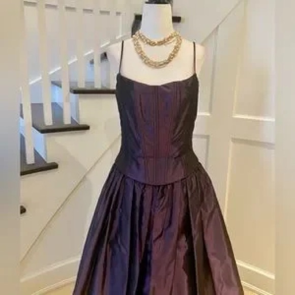 Vintage BRAEMAR Petites Taffeta Ballgown in Eggplant size 13/14 P - Picture 4 of 10